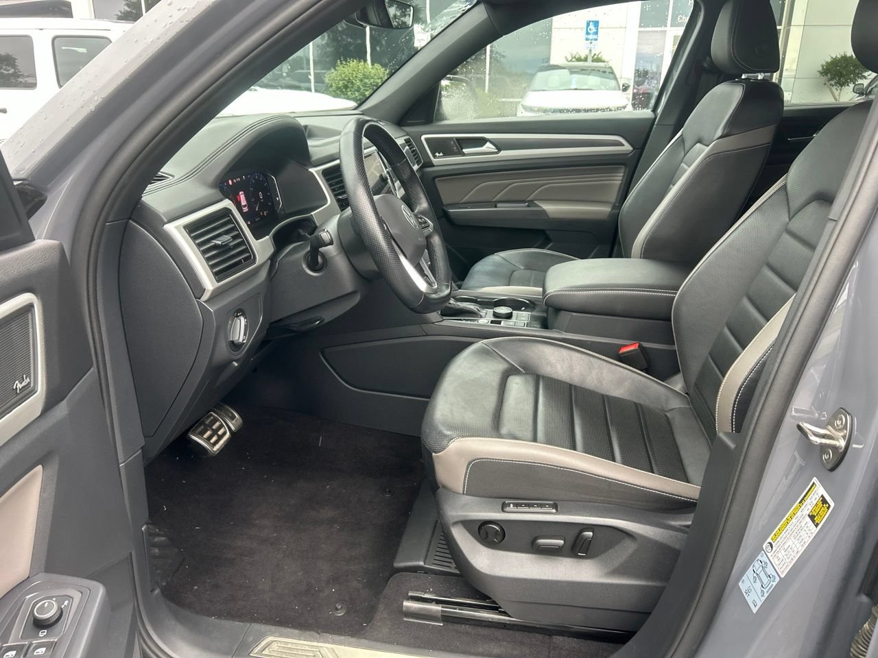 Used 2021 Volkswagen Atlas Cross Sport SEL Premium R-Line AWD/4WD image 11