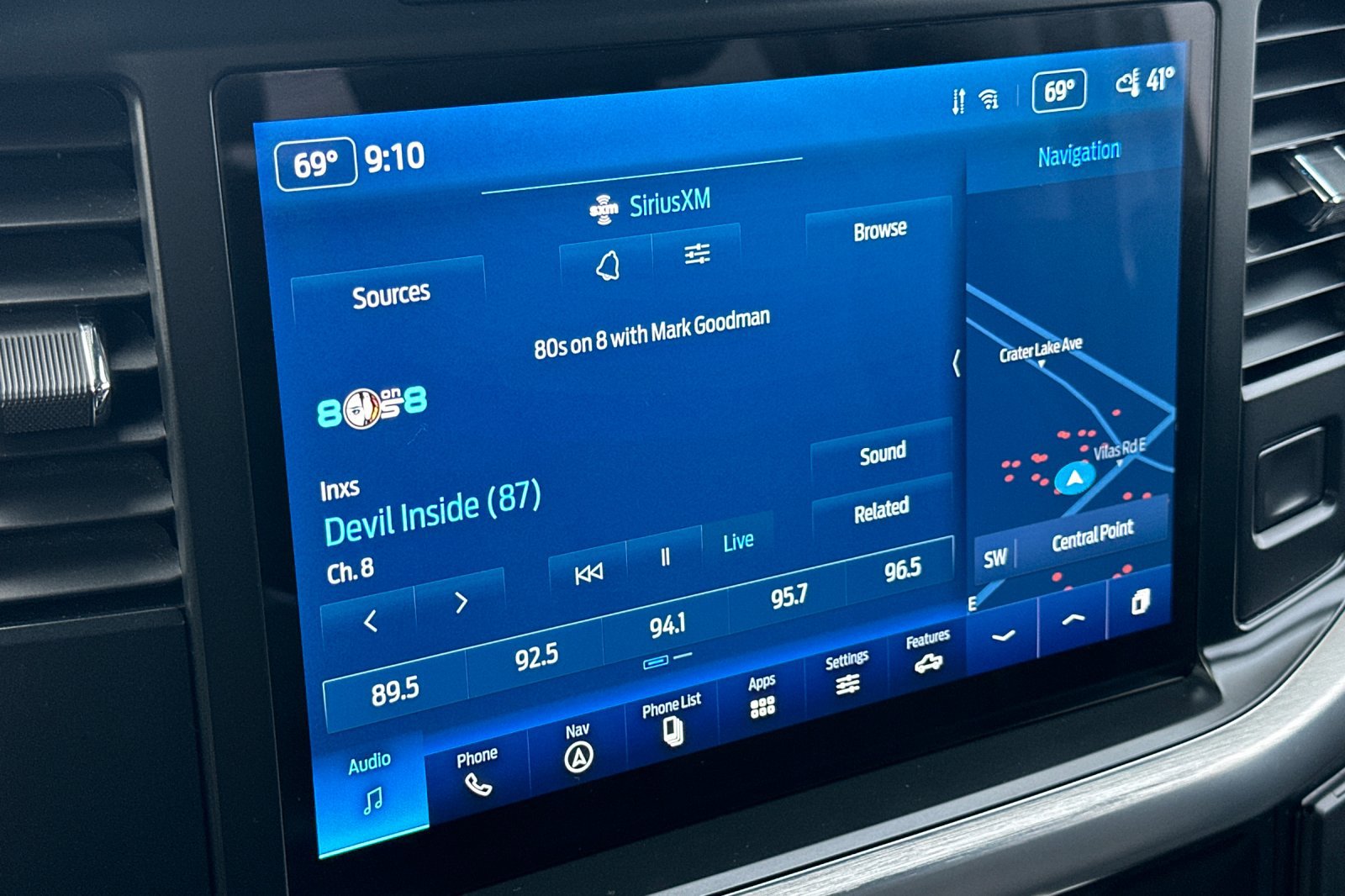 Used 2023 Ford F150 Lariat w/ Equipment Group 502A High image 17