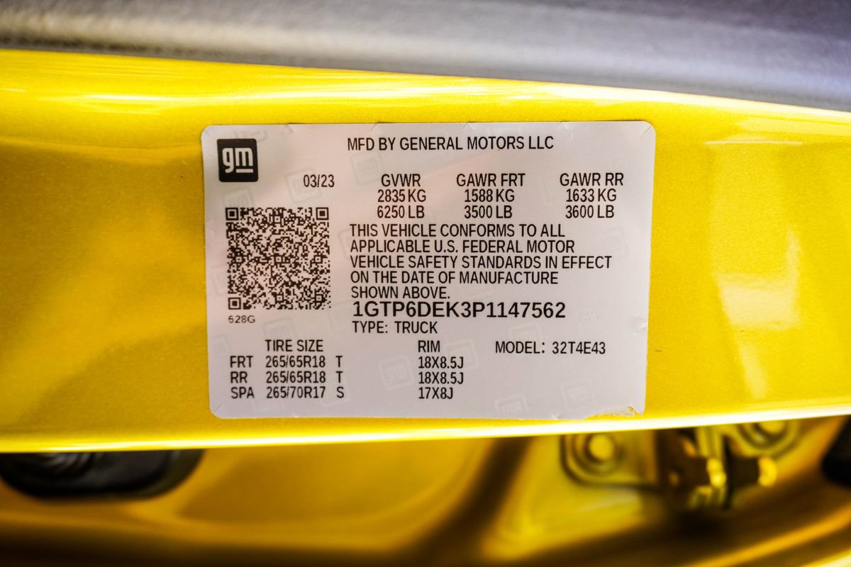 Used 2023 GMC Canyon AT4 w/ Canyon Safety Plus Package image 38