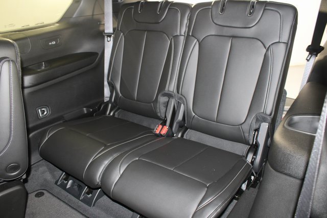 New 2025 Jeep Grand Cherokee L Limited w/ Trailer Tow Package image 20