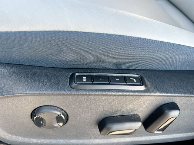 Used 2023 Volkswagen ID.4 Pro S image 15