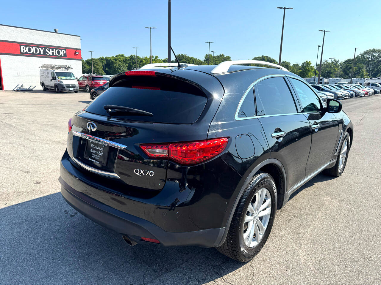 Used 2016 INFINITI QX70 AWD image 3