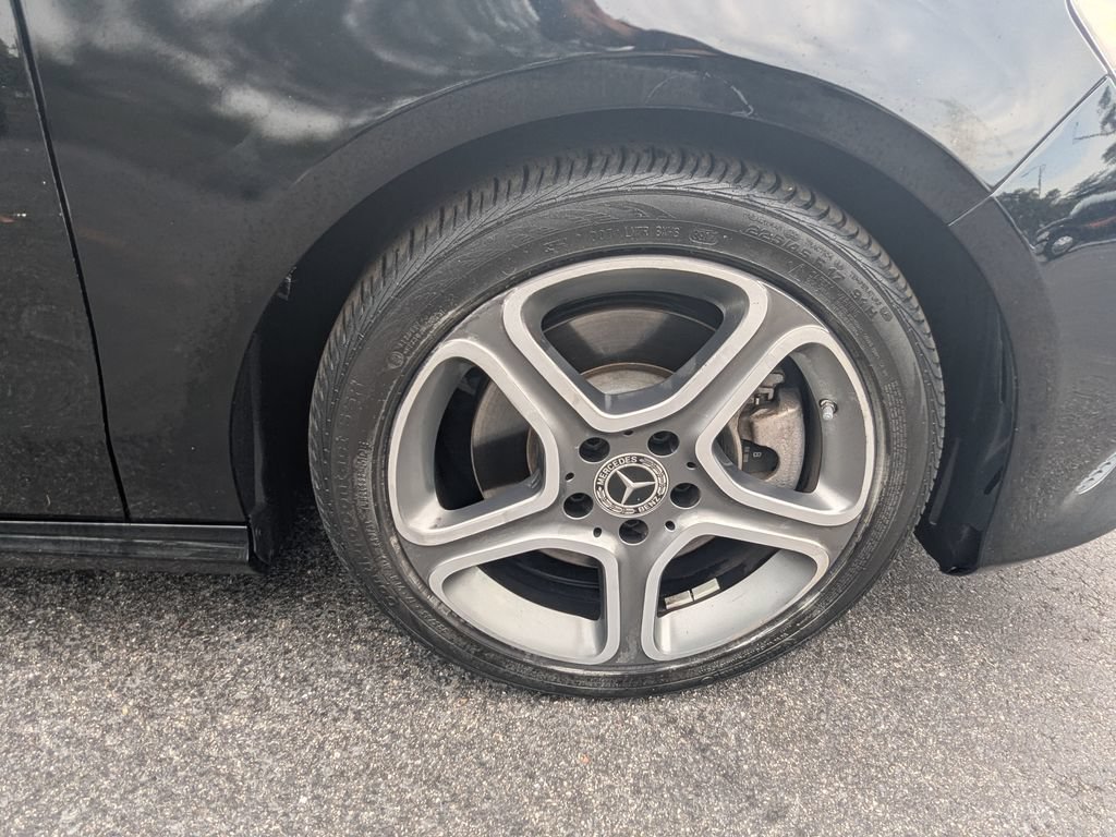 Used 2018 Mercedes-Benz CLA 250 image 19