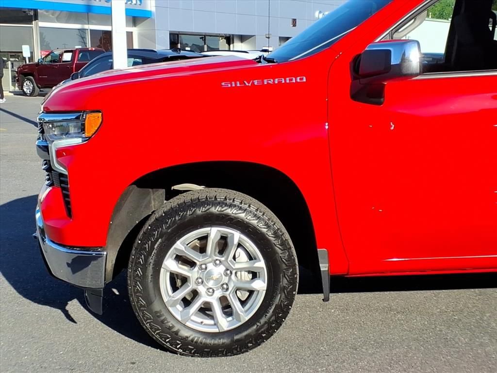 Certified 2023 Chevrolet Silverado 1500 LT AWD/4WD image 6