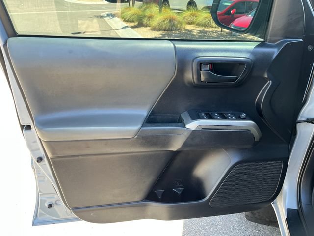 Used 2021 Toyota Tacoma SR5 RWD image 5