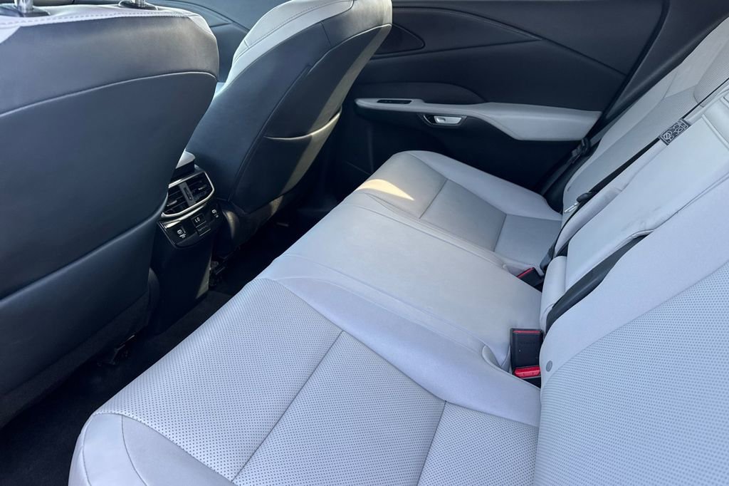 Used 2023 Lexus RX 350h w/ Accessory Package (Z1) image 12