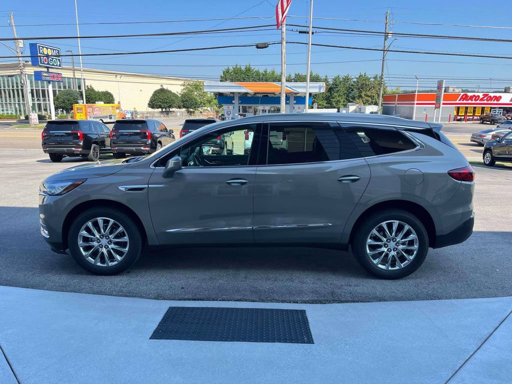 Certified 2018 Buick Enclave Premium w/ Experience Buick Package FWD image 6