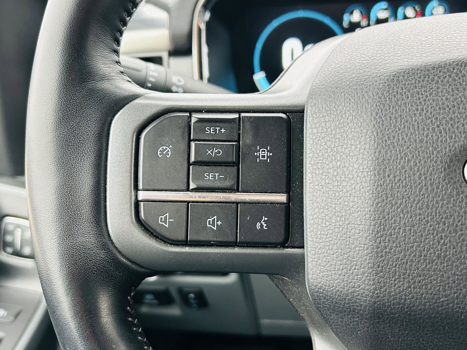 Used 2022 Ford F150 Lariat image 8