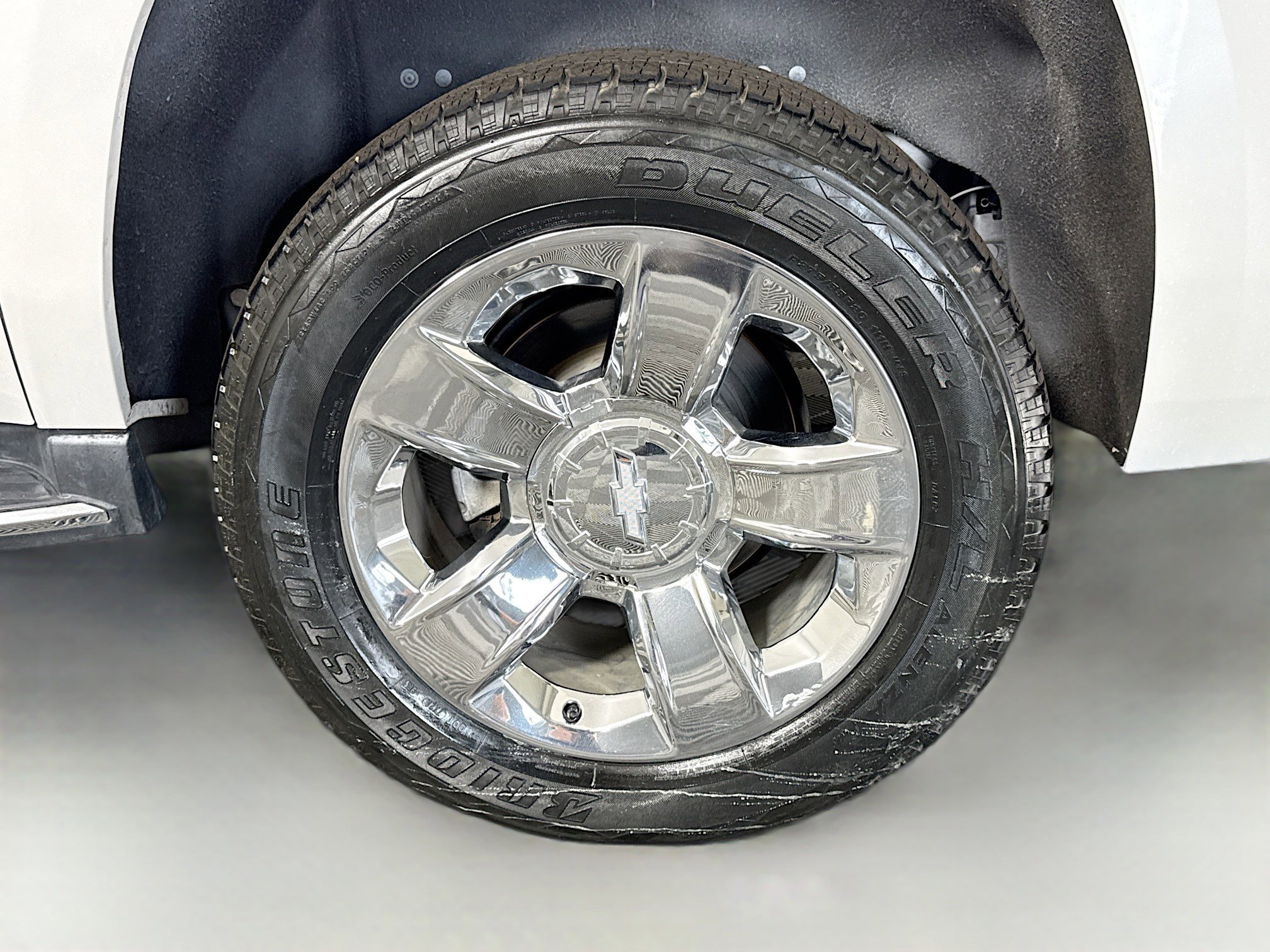 Used 2019 Chevrolet Suburban Premier RWD image 36