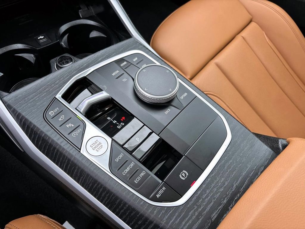Certified 2025 BMW 330i xDrive Sedan w/ Premium Package image 24