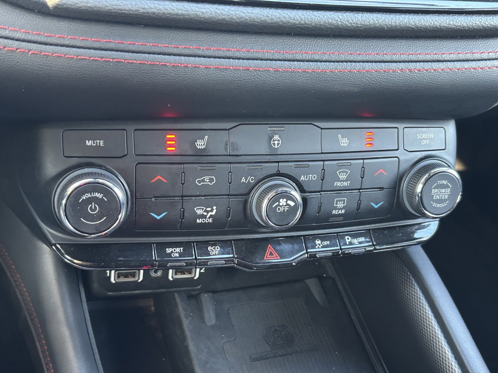 Used 2024 Dodge Durango R/T image 11