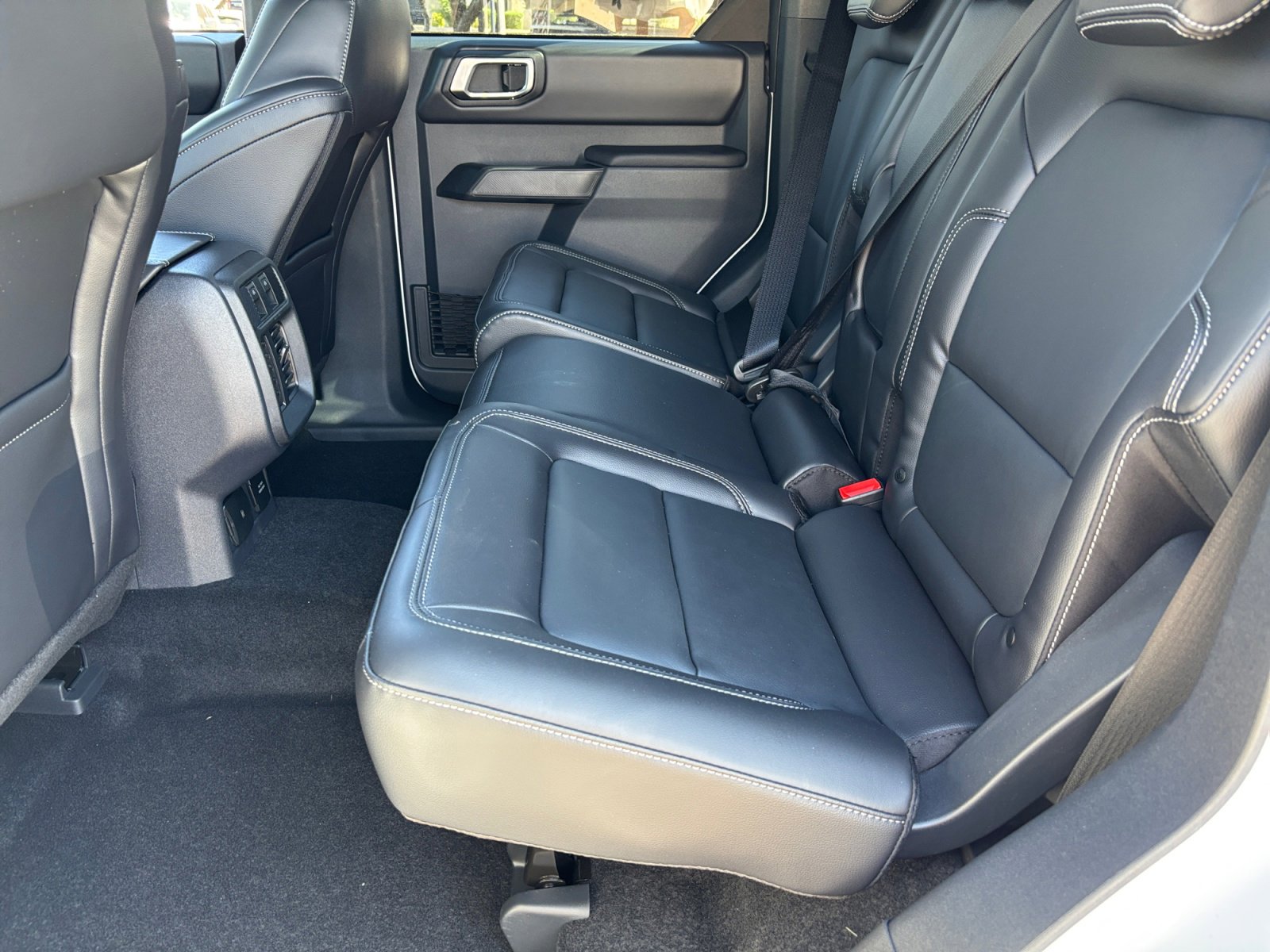 New 2026 Ford Bronco Outer Banks image 17