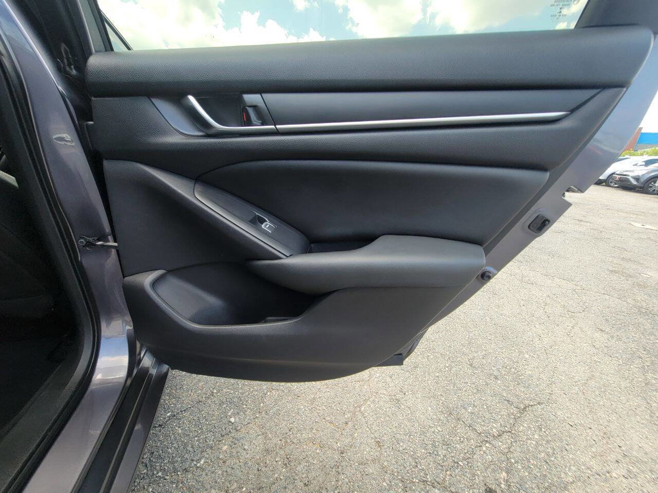 Used 2019 Honda Accord Sport image 21