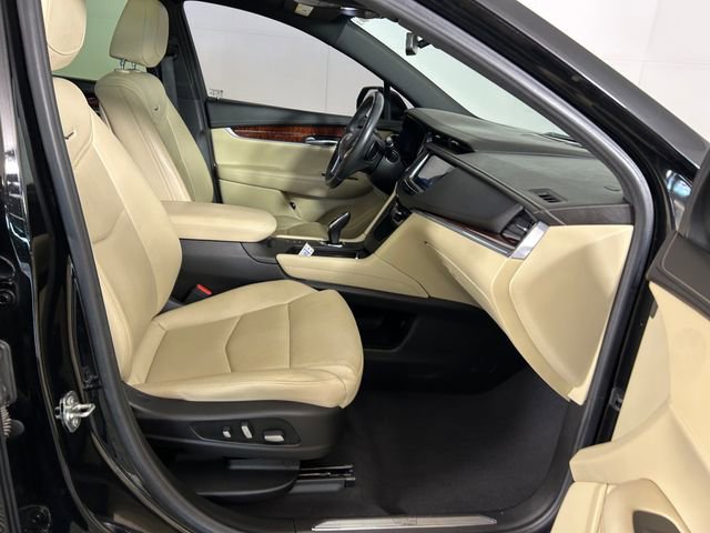 Used 2019 Cadillac XT5 Premium Luxury w/ Driver Assist Package image 29