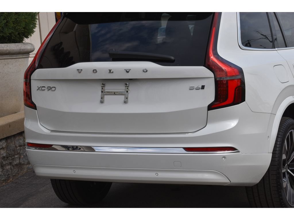 Certified 2025 Volvo XC90 B6 Ultra image 32