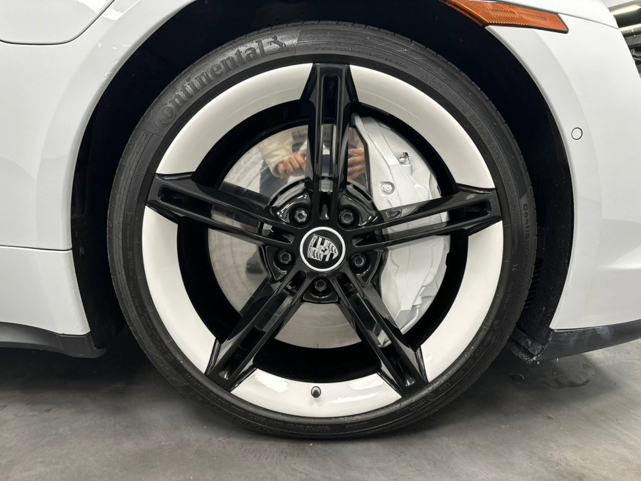 Used 2020 Porsche Taycan 4S image 69