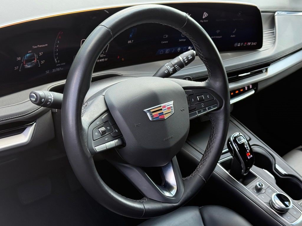 Certified 2025 Cadillac XT4 Premium Luxury FWD image 23