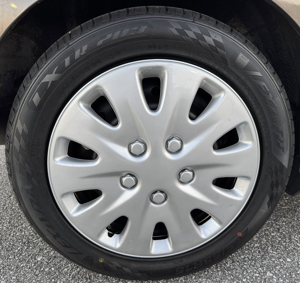 Used 2010 Honda Civic LX image 26