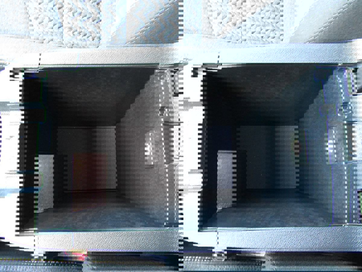 Used 2023 Chevrolet Equinox LT image 24