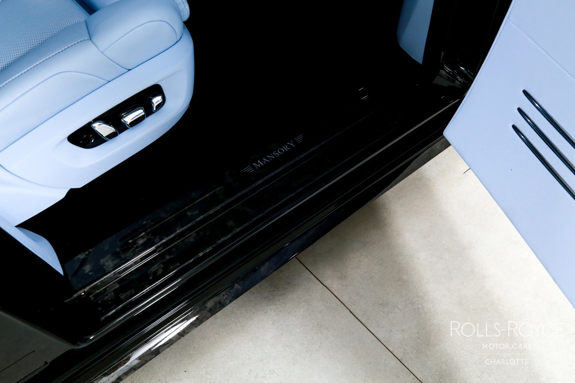 New 2026 Rolls-Royce Phantom Sedan image 37