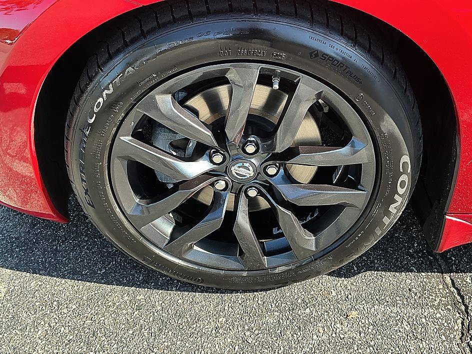 Used 2016 Nissan 370Z Coupe RWD image 7
