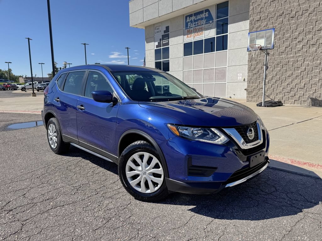 Used 2020 Nissan Rogue S AWD/4WD image 2