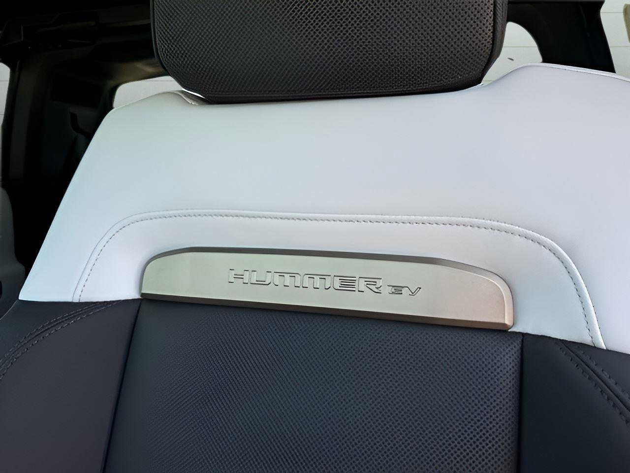 New 2025 GMC Hummer EV 3X w/ LPO, Illumination Package image 21