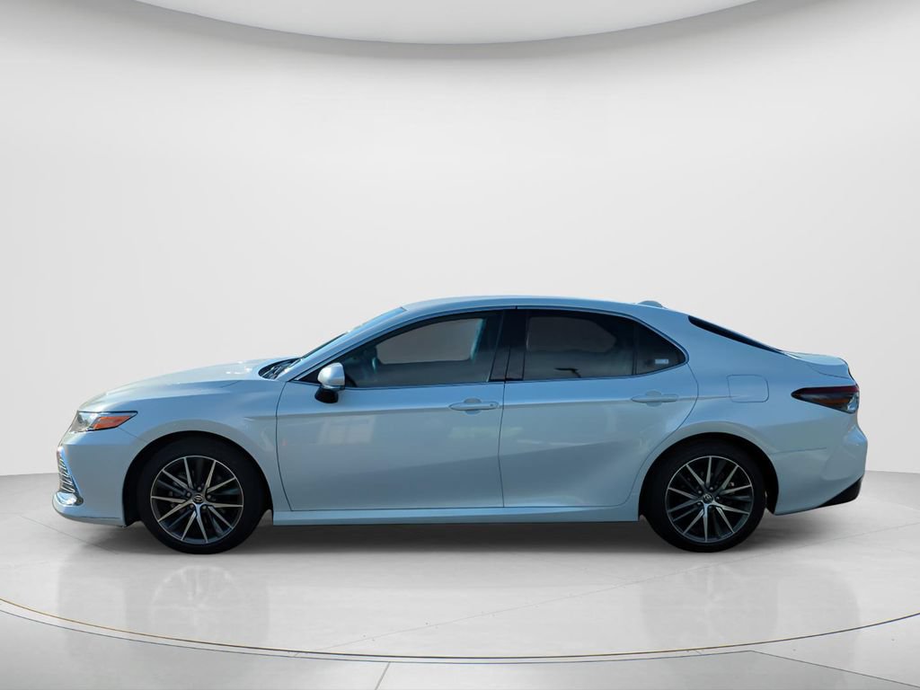Used 2021 Toyota Camry XLE FWD image 8