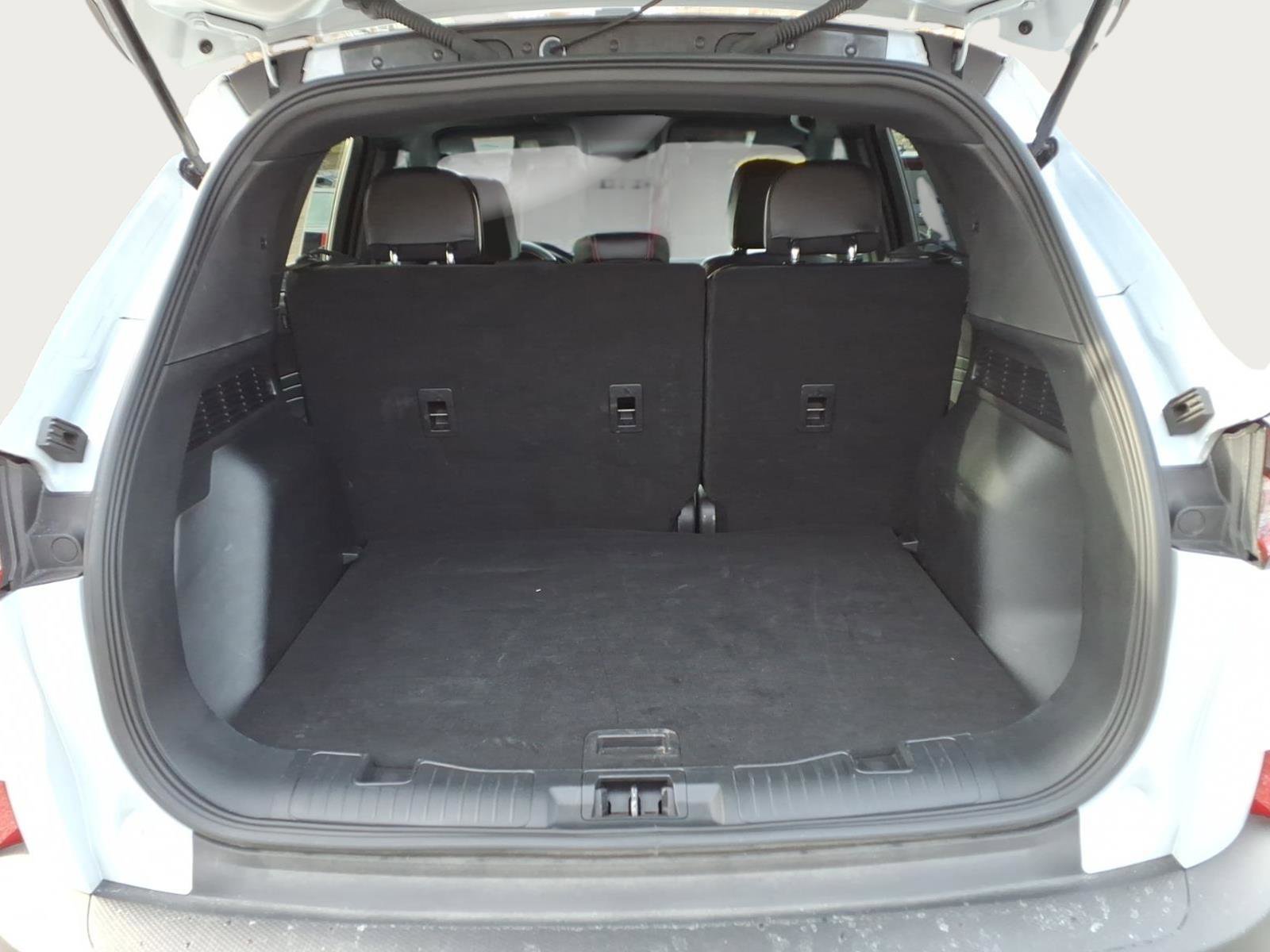 Used 2025 Ford Escape ST-Line image 16