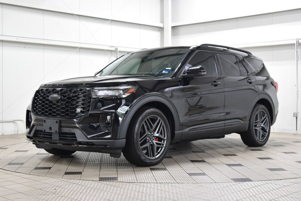 Used 2025 Ford Explorer ST w/ Sun And Sound Package AWD/4WD image 3