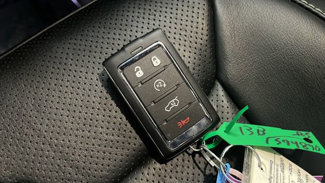 Used 2024 Jeep Grand Cherokee Overland image 30