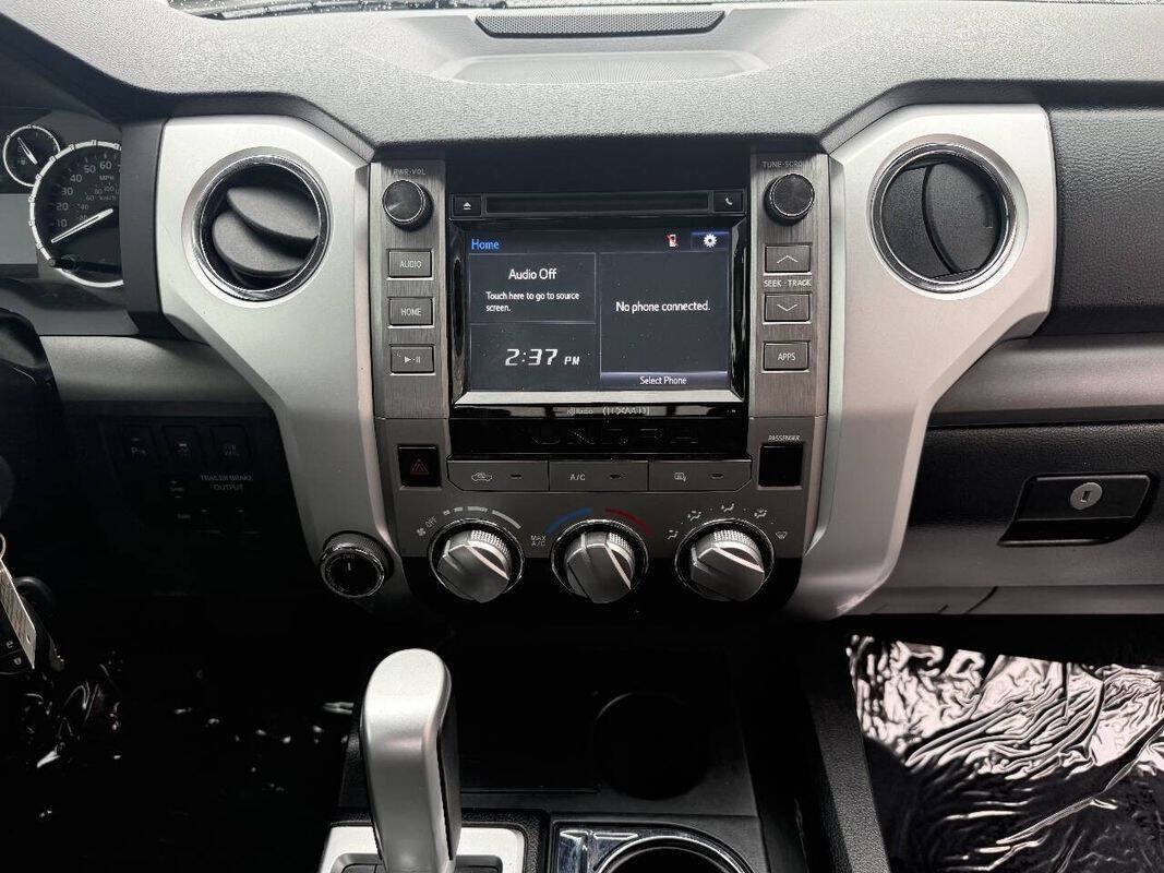 Used 2017 Toyota Tundra SR5 w/ TRD Off Road Package AWD/4WD image 9