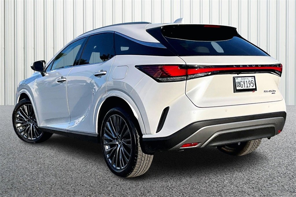 Used 2024 Lexus RX 450h AWD w/ Luxury Package image 23