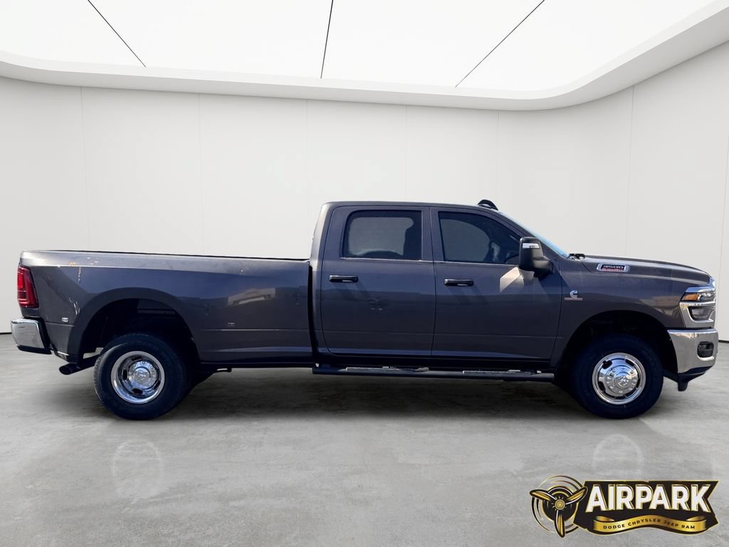 New 2026 RAM 3500 Tradesman AWD/4WD image 8