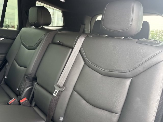 Certified 2024 Cadillac XT6 Luxury w/ LPO, Floor Liner Package AWD/4WD image 63