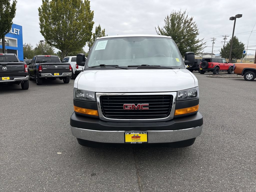 Certified 2018 GMC Savana 2500 w/ Driver Convenience Package RWD image 4