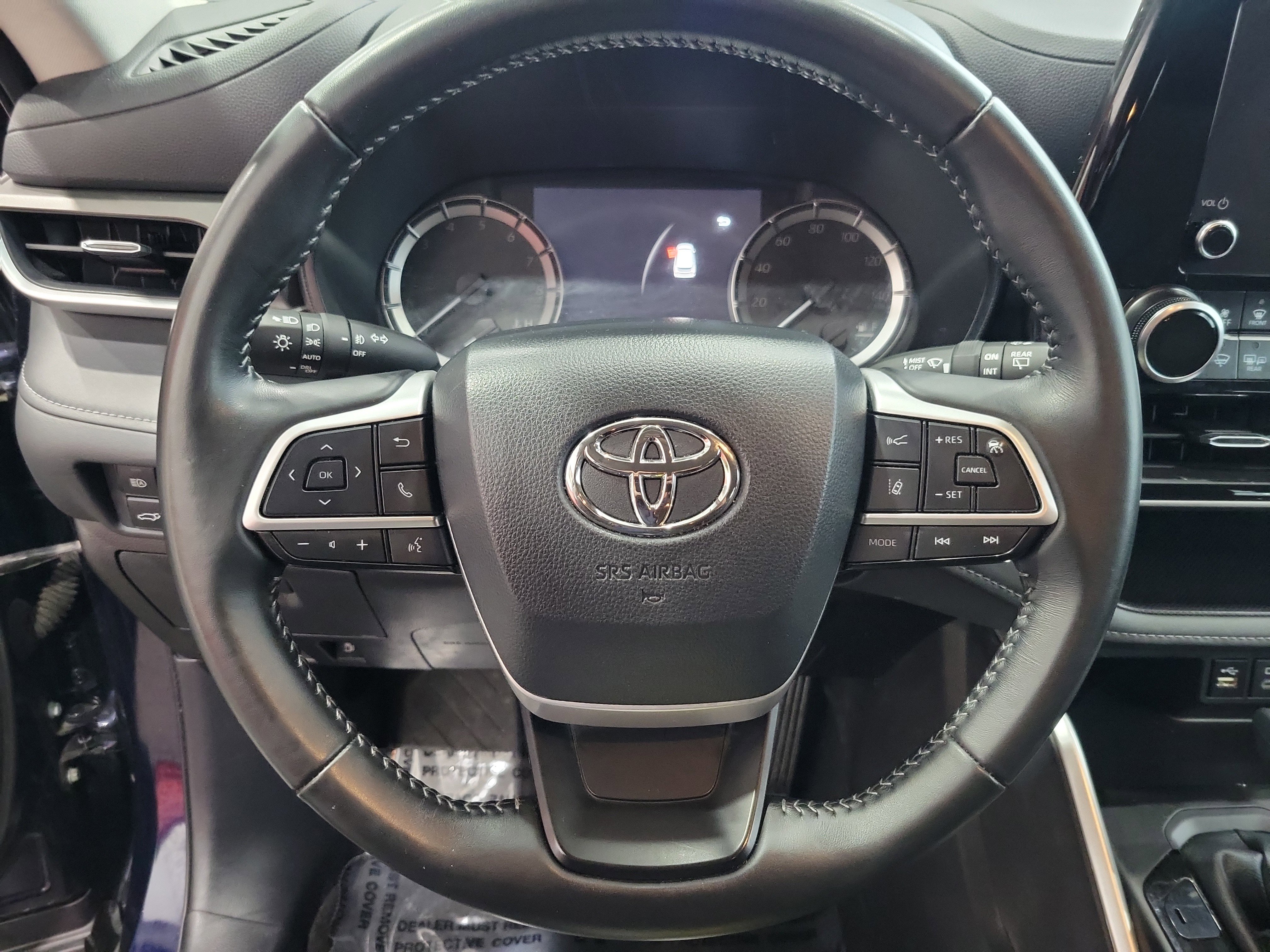 Certified 2025 Toyota Highlander LE image 24