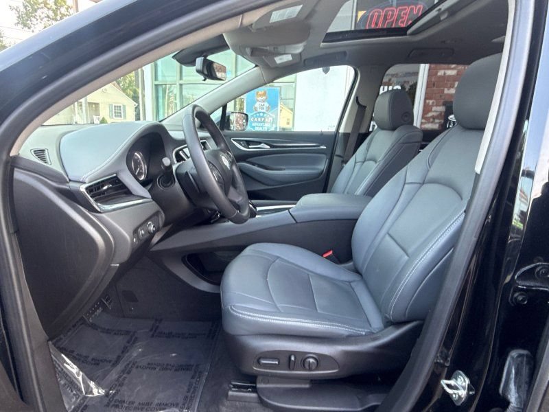 Used 2019 Buick Enclave Essence AWD/4WD image 11