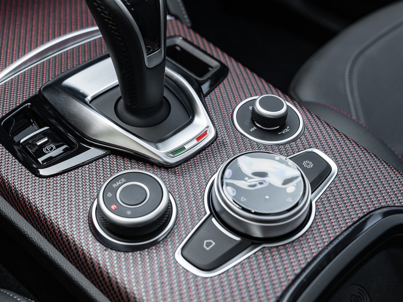 New 2024 Alfa Romeo Stelvio Quadrifoglio image 28