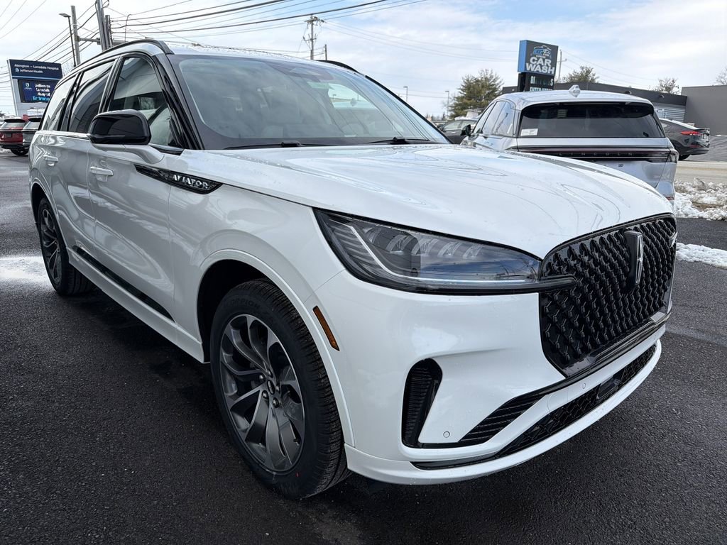 New 2026 Lincoln Aviator Premiere image 4