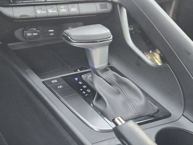 Certified 2025 Hyundai Elantra Sport FWD image 20
