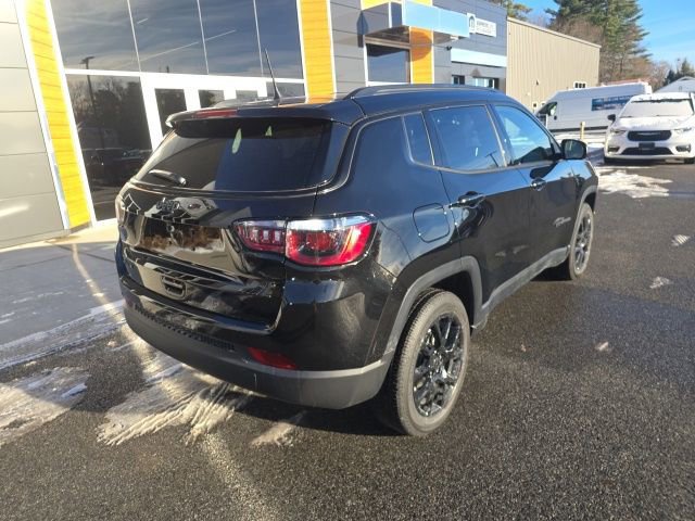 New 2026 Jeep Compass Latitude AWD/4WD image 6