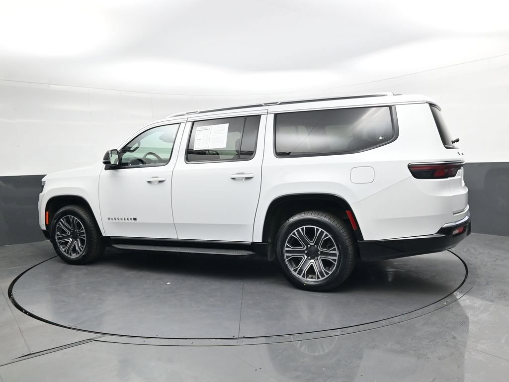 Used 2024 Jeep Wagoneer L Series II w/ Flexible Seating Group image 7