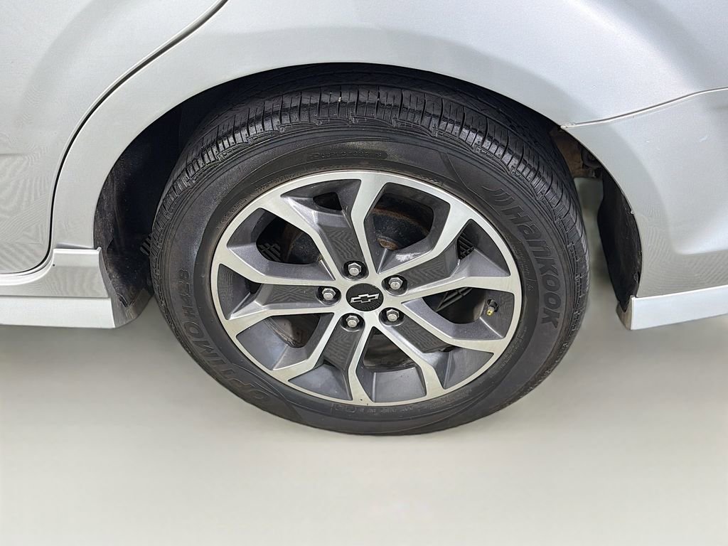 Used 2020 Chevrolet Sonic LT w/ Convenience Package image 29
