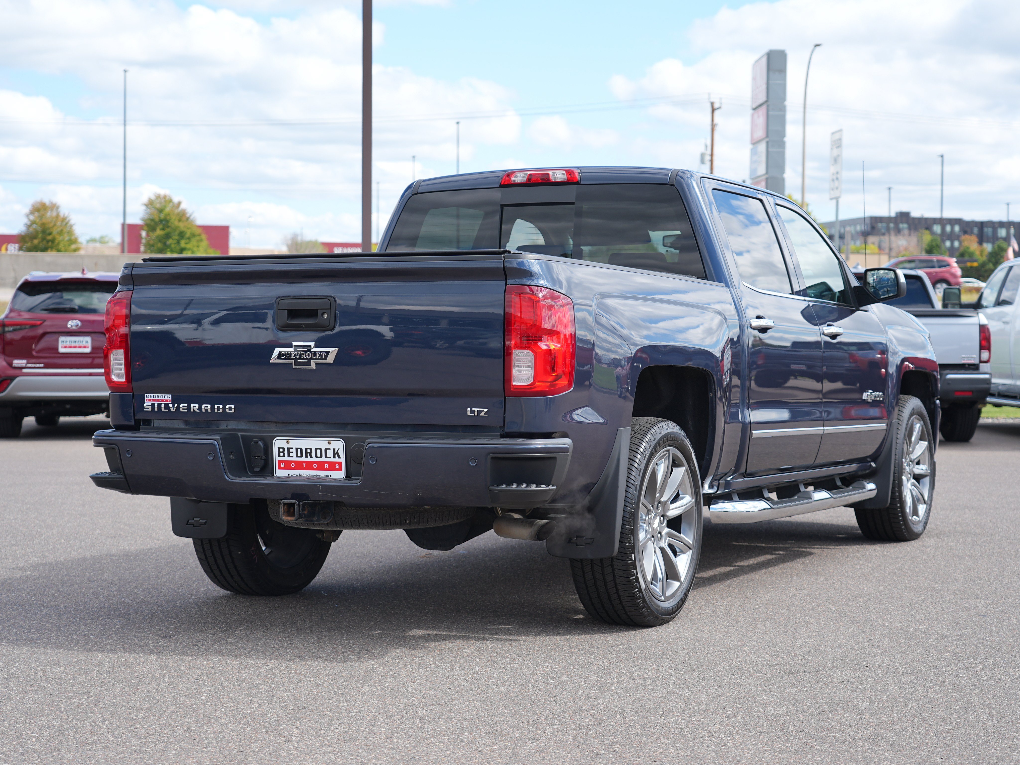 Used 2018 Chevrolet Silverado 1500 LTZ Z71 w/ Centennial Edition AWD/4WD image 3