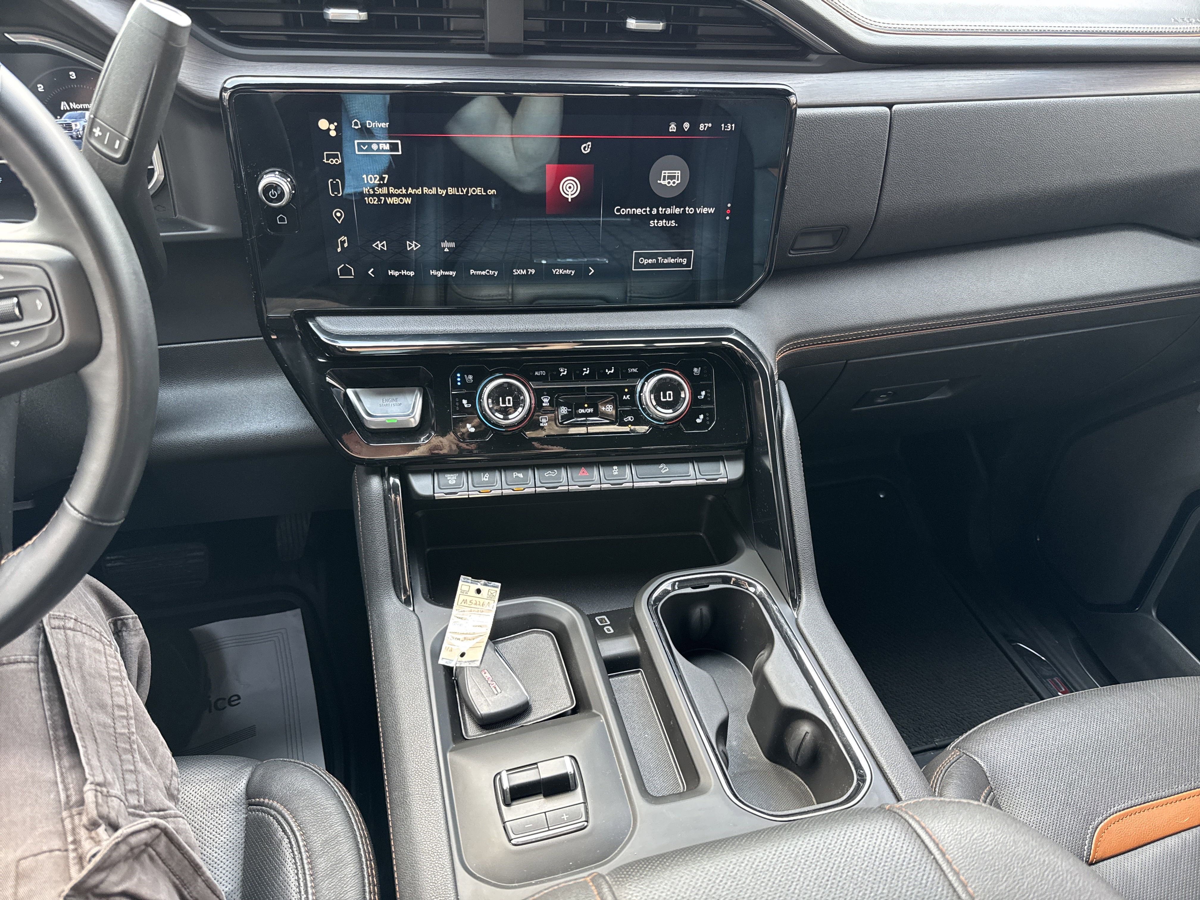 Used 2024 GMC Sierra 2500 AT4 w/ AT4 Premium Plus Package image 14