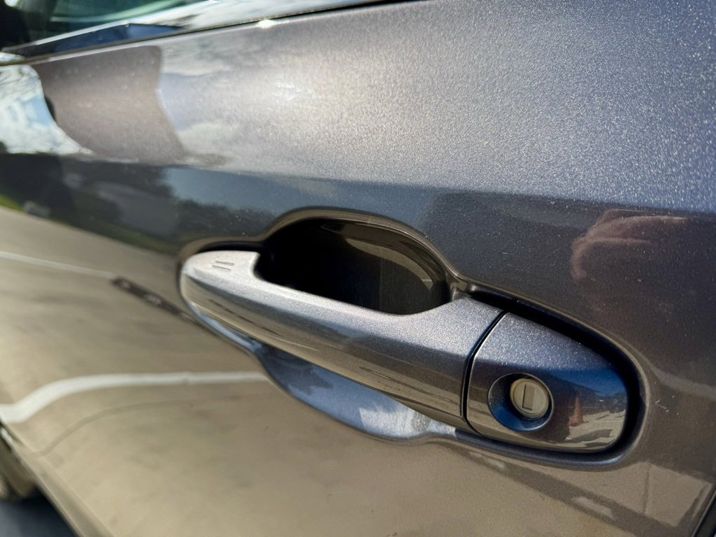 Used 2016 Toyota Highlander Limited image 27