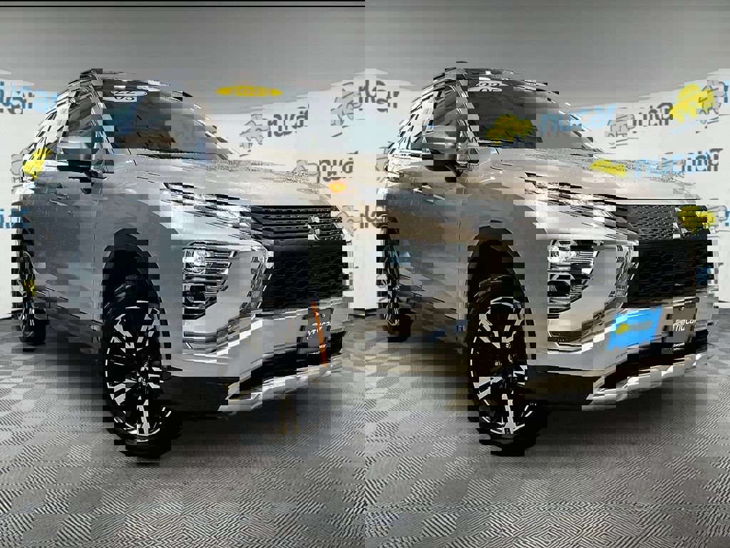 Used 2025 Mitsubishi Eclipse Cross SE image 1