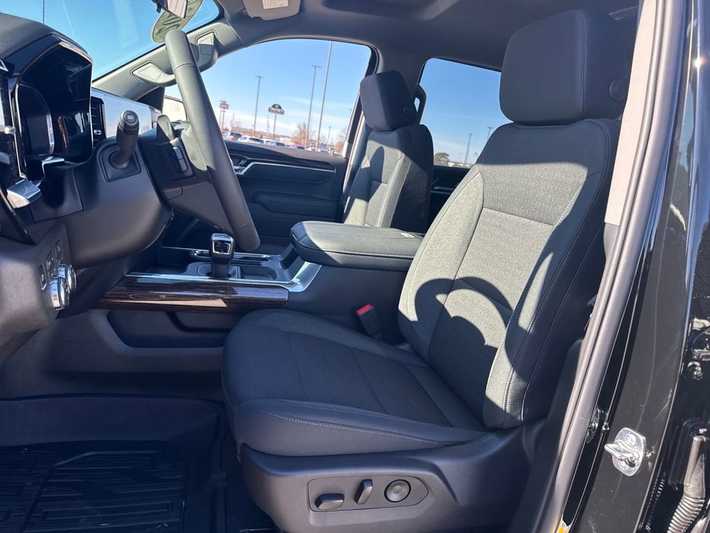 New 2026 GMC Sierra 1500 Elevation image 17