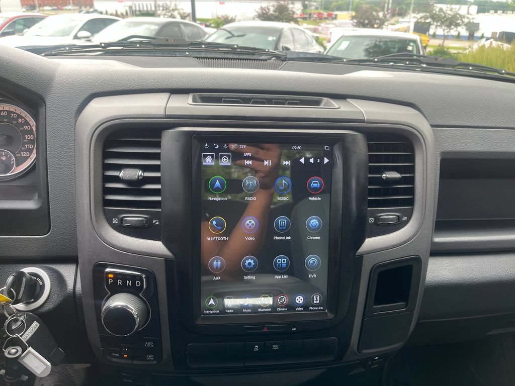 Used 2018 RAM 1500 Express w/ Express Value Package AWD/4WD image 15